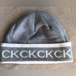 NWOT Unisex Calvin Klein Beanie - Gray